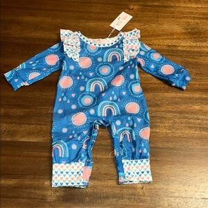 New Pete+Lucy Blue and Pink Baby Romper hearts baby 0-3 m